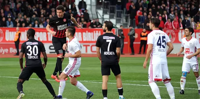 Ümraniyespor-Altınordu: 2-0