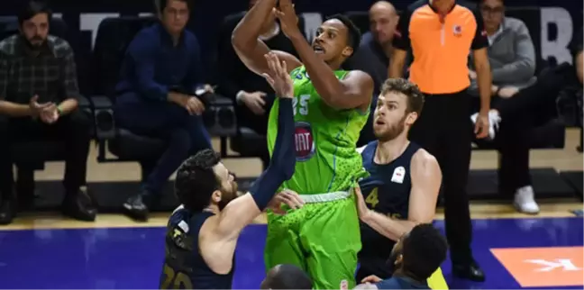 Tofaş-Fenerbahçe Doğuş: 71-88