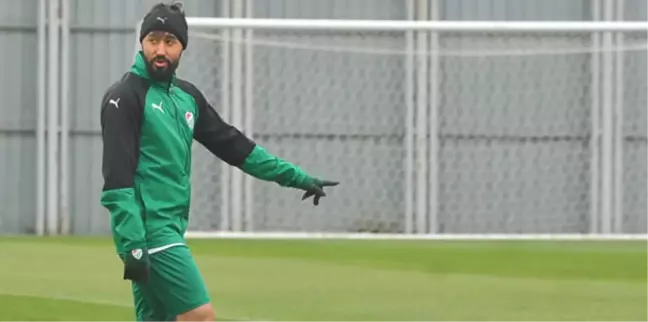 Bursaspor'da 1 Ayrılık, 1 Kiralık! Resmen Açıklandı...