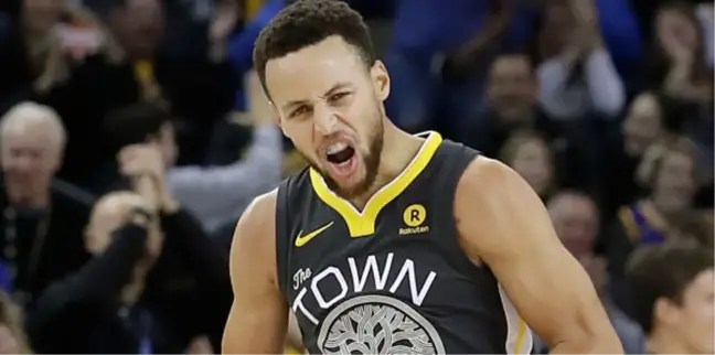 Curry'nin Dönüşü Muhteşem Oldu