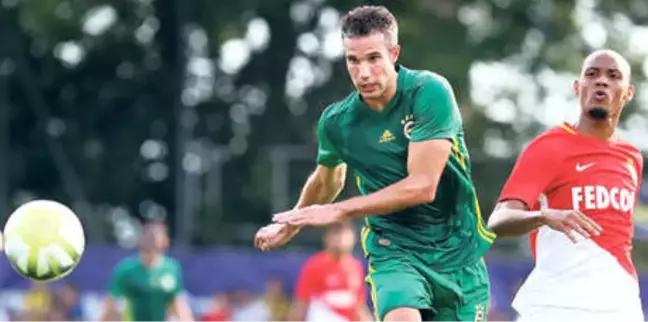 Van Persie'ye Kiralık Sürprizi