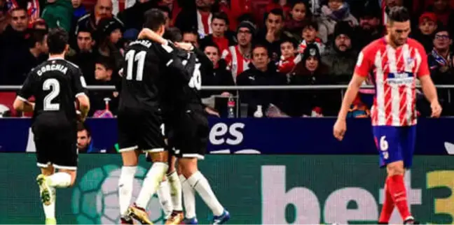 Sevilla, Atletico Madrid'i Devirdi!