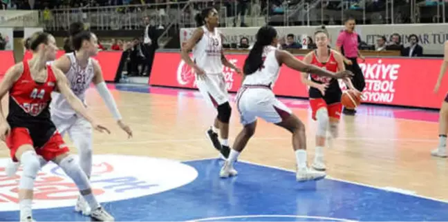 Yakın Doğu Üniversitesi-Abdullah Gül Üniversitesi: 88-53