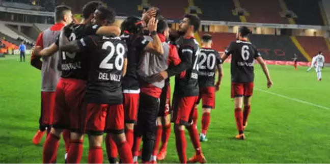 Gazişehir Gaziantep'in Zirve İnadı