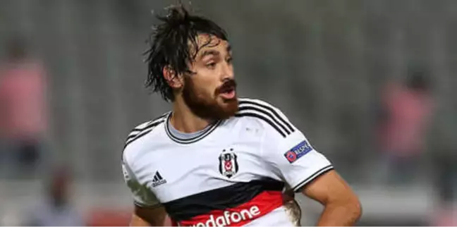 Veli Kavlak Göztepe Karşısında Sahalara Geri Döndü!