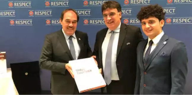 Tff, Euro 2024 Adaylık Başvurusu Resmi Teklif Dosyasını UEFA'ya Sundu
