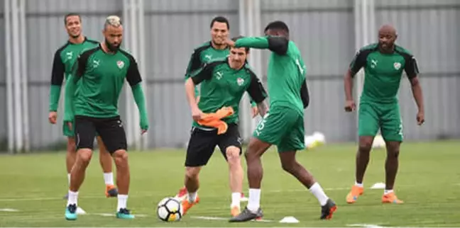 Bursaspor'da Futbolcuların Protestosu Sona Erdi
