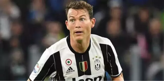Beşiktaş'ın Gözdesi Lichtsteiner, Juventus'tan Ayrılıyor