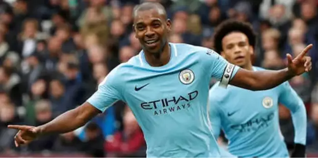 Fernandinho Galatasaray'ı Takip Etmeye Başladı