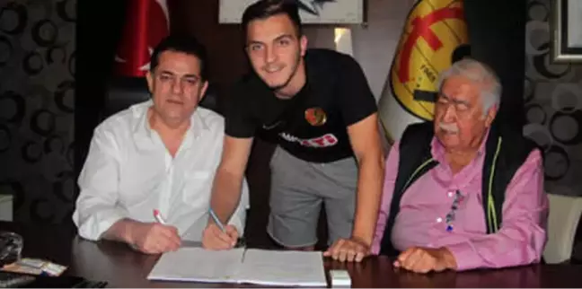 Eskişehirspor, Konyaspor'dan Erdon Daci'yi 1 Yıllığına Kiraladı