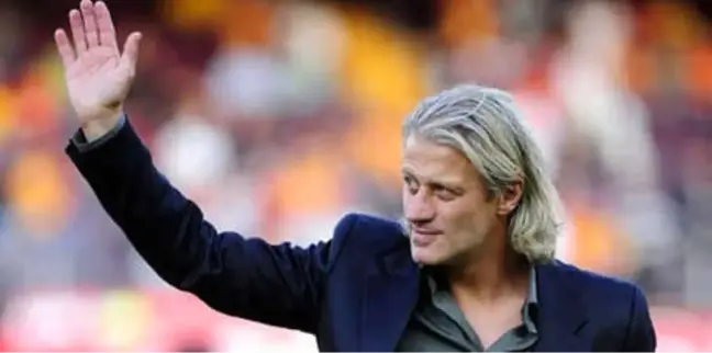 Premier Lig'den Tugay Kerimoğlu'na Kutlama