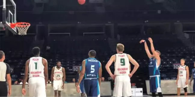 Telekom, Kuban'ı Stimac ile Devirdi