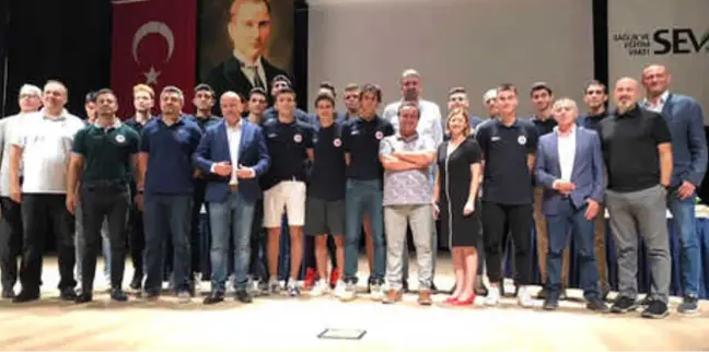 Basketbol Rüzgarı Tac'de Esti
