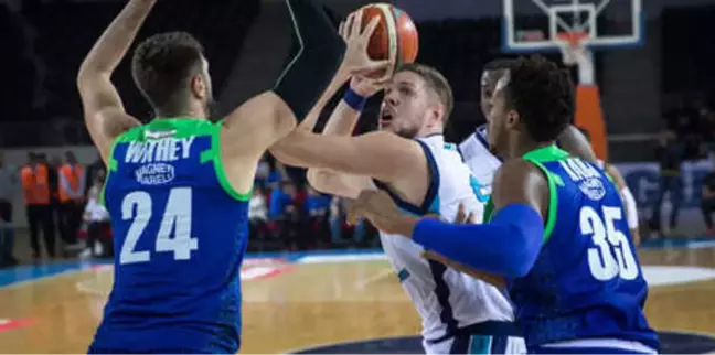 Türk Telekom - Tofaş: 85-72