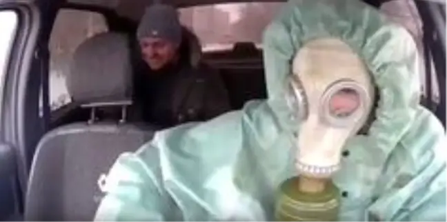 Rus taksi şoförlerinden korona virüsüne karşı maskeli önlem