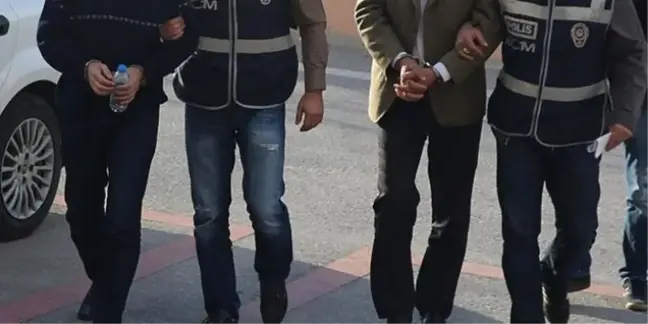 Manisa'da Terör Örgütü Propagandasına 2 Tutuklama