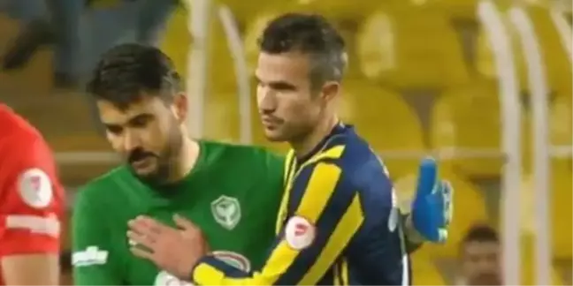 Robin Van Persie Özür Diledi!