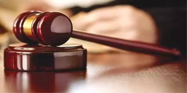Eski Hakim Özçelik ve Başer Yargılanıyor