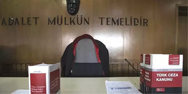 Adalet Komisyonu Eski Başkanı Tahliye Edildi