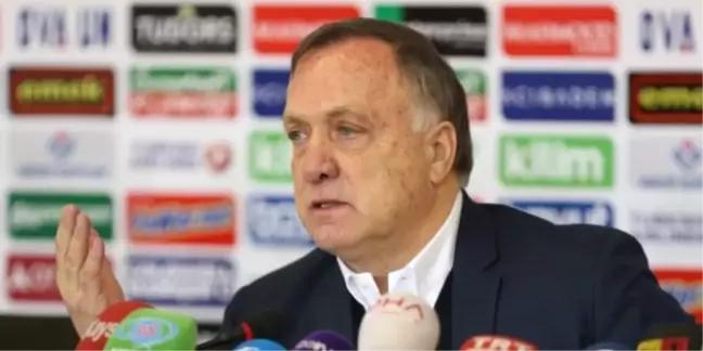 Advocaat, Hollanda Milli Takımı'ndaki İlk Görevini Yaptı