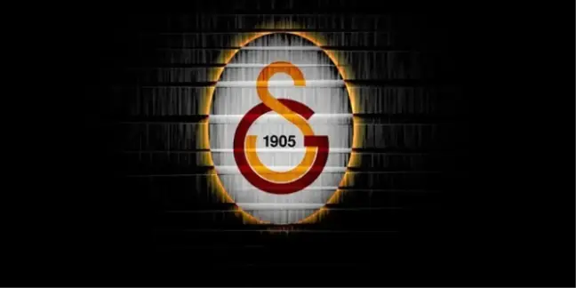 Galatasaray'da Büyük Bomba! Eski Yıldız Geri Dönüyor!