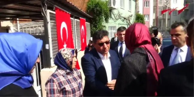 Bakan Kaya'dan Şehit Ailelerine Ziyaret