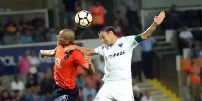 Medipol Başakşehir, Bursaspor'a Konuk Oluyor