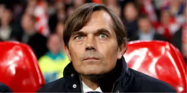 Cocu, Fenerbahçe'nin 72. Teknik Direktörü