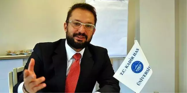 Ahmet Kasım Han kimdir? Siyasi programlarda konuk olan Ahmet Kasım Han nereli?