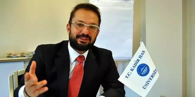 Ahmet Kasım Han kimdir? Kaç yaşında, nereli? Ahmet Kasım Han hayatı ve biyografisi