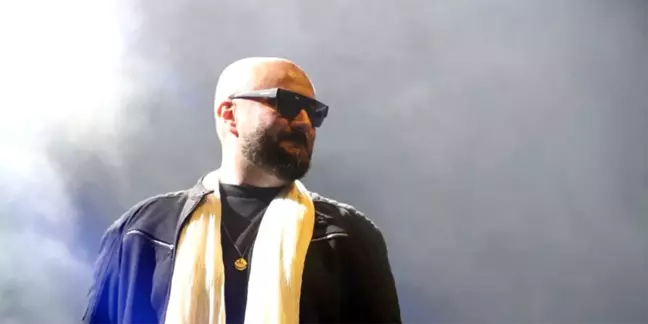 Bedük... HİT OLMUŞ ŞARKILARI İSTANBUL'LULAR İÇİN SÖYLEDİ!
