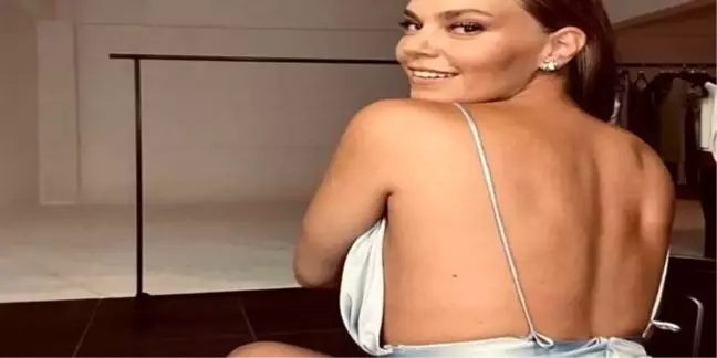 Aslı Enver Gökbudak... NEDEN KARNINI GİZLEDİ?..
