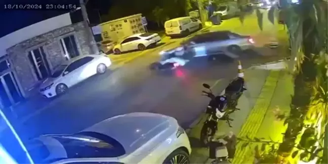 İzmir'de Motosiklet Kazası: Bir Ölü, Bir Yaralı