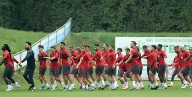 Galatasaray'da transfer çalışmaları sürüyor