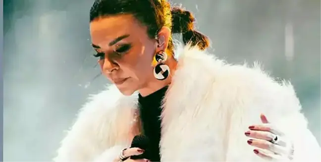 Fatma Turgut Abant'ta sahne aldı