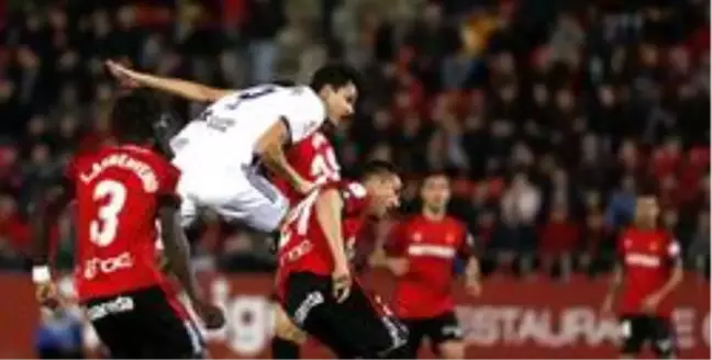 Real Valladolid deplasmanda 3 puanı Enes Ünal'ın golüyle aldı