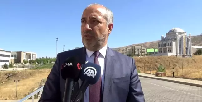 Rektör Polat'tan annelere destek