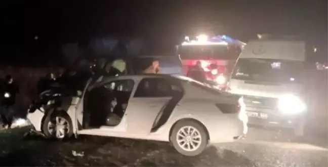 İki otomobil çarpıştı: 1 ölü, 3 yaralı