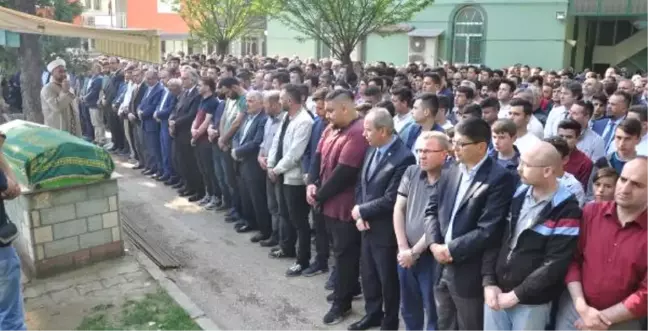İlkokulda Kalp Krizi Geçiren Müdür Yardımcısı Son Yolculuğuna Uğurlandı
