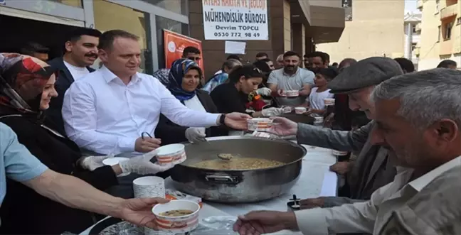 Muş Bulanık'ta Muharrem Ayı Etkinliği: Aşure Dağıtıldı