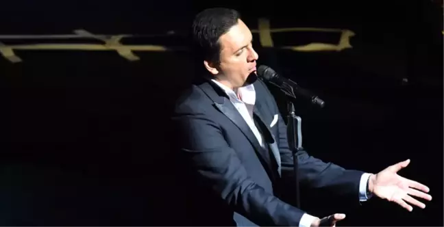 Dany Brillant Zorlu Psm'de Konser Verdi