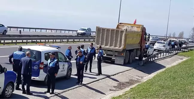 Büyükçekmece'de Kaçak Döküme Suçüstü
