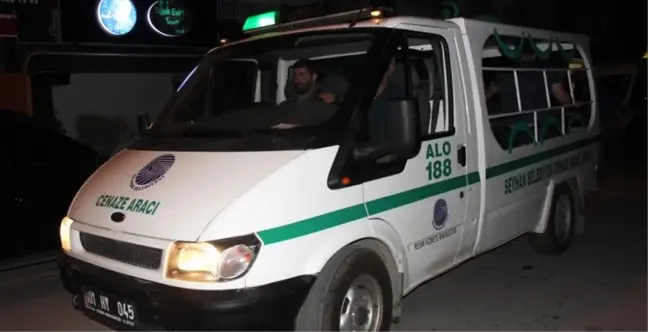 Kapısını Çilingire Açtırdığı Evde Arkadaşının Cesedini Buldu