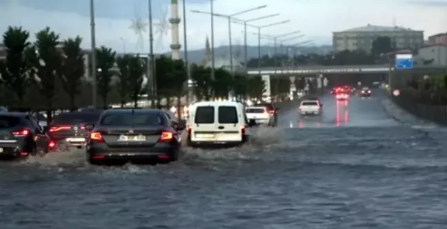 Erzurum'da Yaşanan Sağanak Küresel İklim Değişikliğinden Kaynaklanıyor