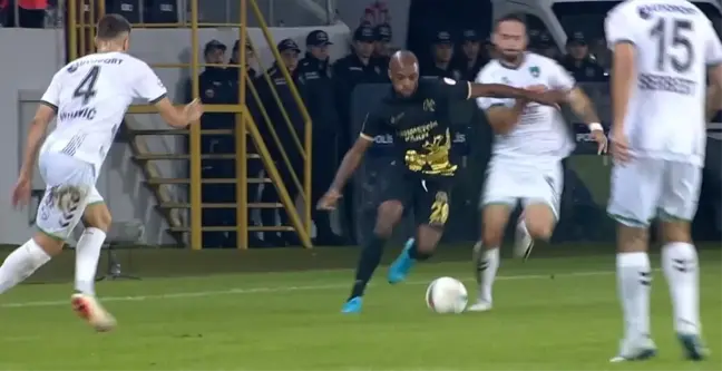 Çorum FK, Kocaelispor'a 2-0 Mağlup Oldu