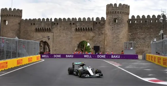 Bakü'de Formula 1 Heyecanı