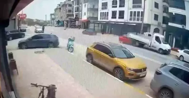 Balıkesir'de Trafik Kazası: 3 Yaralı