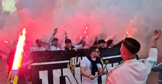 Fenerbahçe-Beşiktaş Derbisi Öncesi Bartın'da Coşkulu Yürüyüş