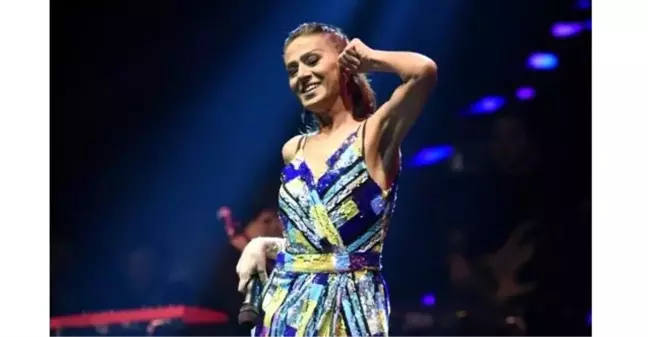 Cahide Palazzo'da 'Yıldız'lı Performans Şarkılarıyla Gönülleri Fethetti