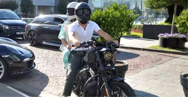 #39;evlenebilirim' Demişti... Sevgilisiyle Görüntülendi